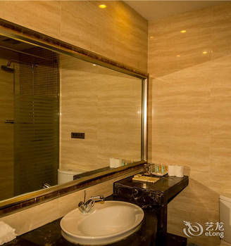 Jinke Hotel 3*