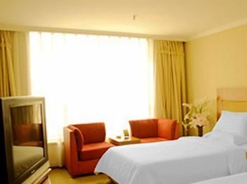 Jinke Hotel 3*