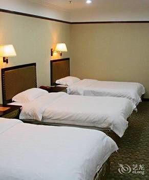 Jinke Hotel 3*