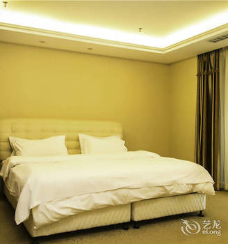Jinke Hotel 3*