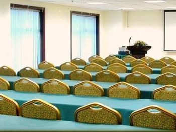 Jinke Hotel 3*