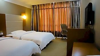 Jinke Hotel 3*