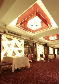 Detan Hotel 3*