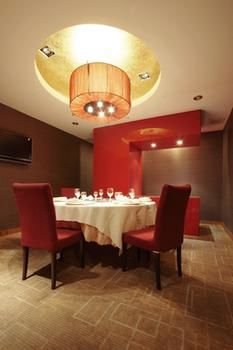 Detan Hotel 3*