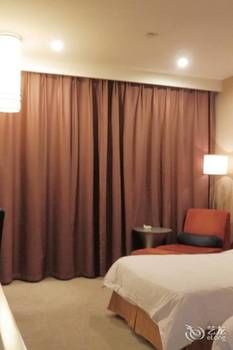 Detan Hotel 3*