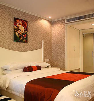 Detan Hotel 3*