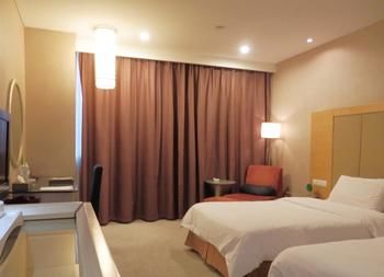Detan Hotel 3*