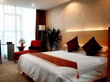 Detan Hotel 3*