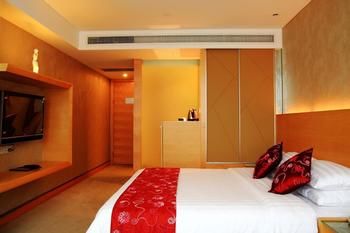 Detan Hotel 3*