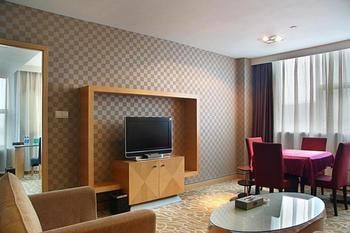 Detan Hotel 3*