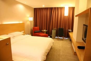 Detan Hotel 3*
