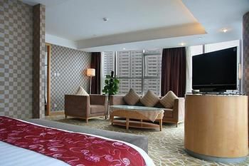 Detan Hotel 3*