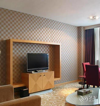 Detan Hotel 3*