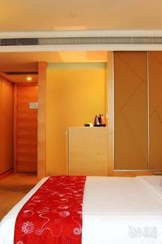 Detan Hotel 3*
