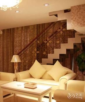 Detan Hotel 3*