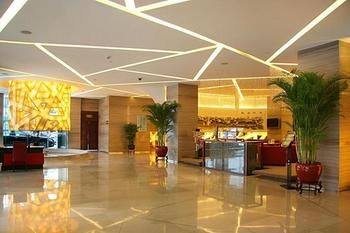 Detan Hotel 3*