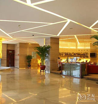 Detan Hotel 3*