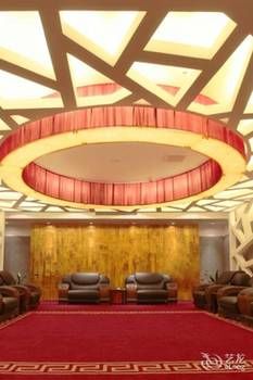 Detan Hotel 3*