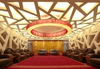 Detan Hotel 3*