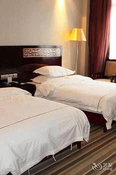 Shankee Chain Hotel (Jishou Qianzhou Ancient City) 2*