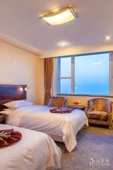Celebrity Hotel(Zhaoyuan Jincheng Plaza Zhenhua Commercial Building Store) 2*