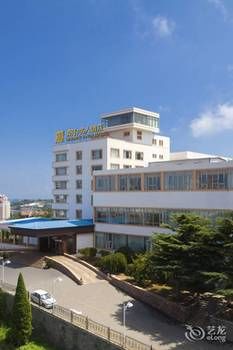 Celebrity Hotel(Zhaoyuan Jincheng Plaza Zhenhua Commercial Building Store) 2*