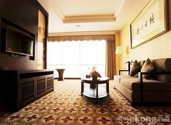 Beihai Manhattan Hotel (High Speed Railway Station Golden Beach) 3*