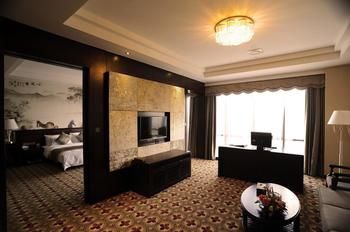 Beihai Manhattan Hotel (High Speed Railway Station Golden Beach) 3*