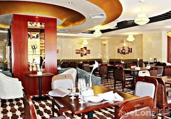 Beihai Manhattan Hotel (High Speed Railway Station Golden Beach) 3*