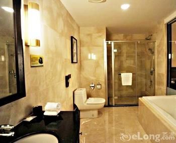 Beihai Manhattan Hotel (High Speed Railway Station Golden Beach) 3*