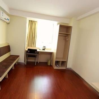 HanTing Hotel (Shenzhen Bao'an International Airport) 2*