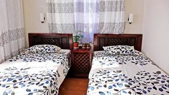 Dali Lily International Youth Hostel 2*