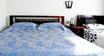 Dali Lily International Youth Hostel 2*