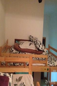 Dali Lily International Youth Hostel 2*