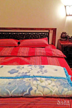Dali Lily International Youth Hostel 2*