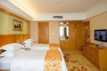 Vienna International Hotel (Lijiang Ancient City Xianghe Square Branch) 3*