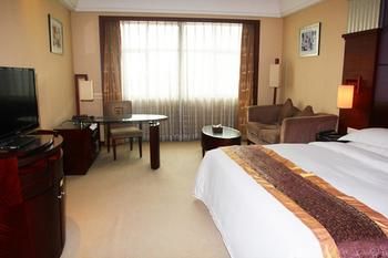 Fuhua Hotel 3*