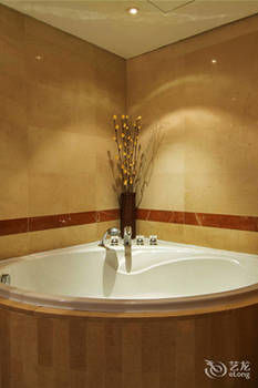 Fuhua Hotel 3*