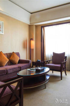 Fuhua Hotel 3*
