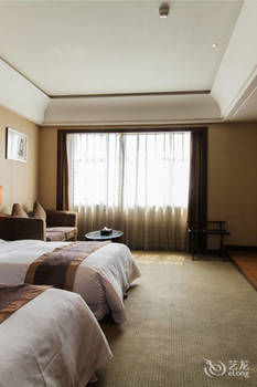 Fuhua Hotel 3*