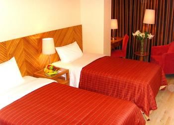 Junhui Hotel 2*