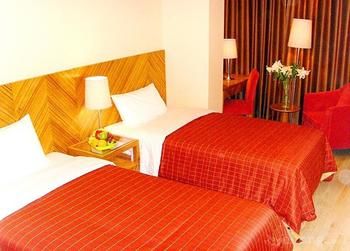 Junhui Hotel 2*