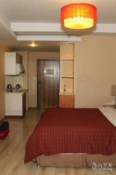 Junhui Hotel 2*