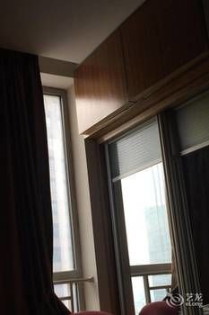 Junhui Hotel 2*