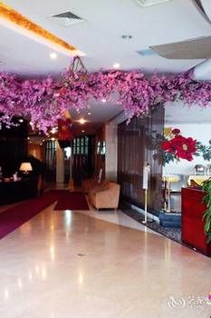 Junhui Hotel 2*