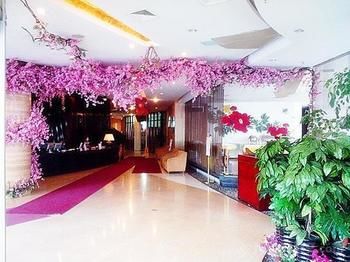 Junhui Hotel 2*