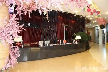 Junhui Hotel 2*