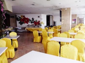 Junhui Hotel 2*