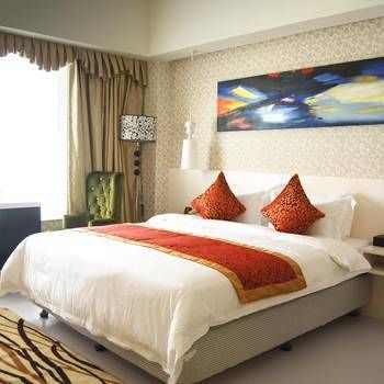 New Dongyuan International Hotel (Shenzhen International Convention and Exhibition Center) 3*