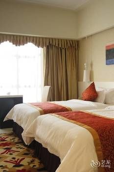 New Dongyuan International Hotel (Shenzhen International Convention and Exhibition Center) 3*